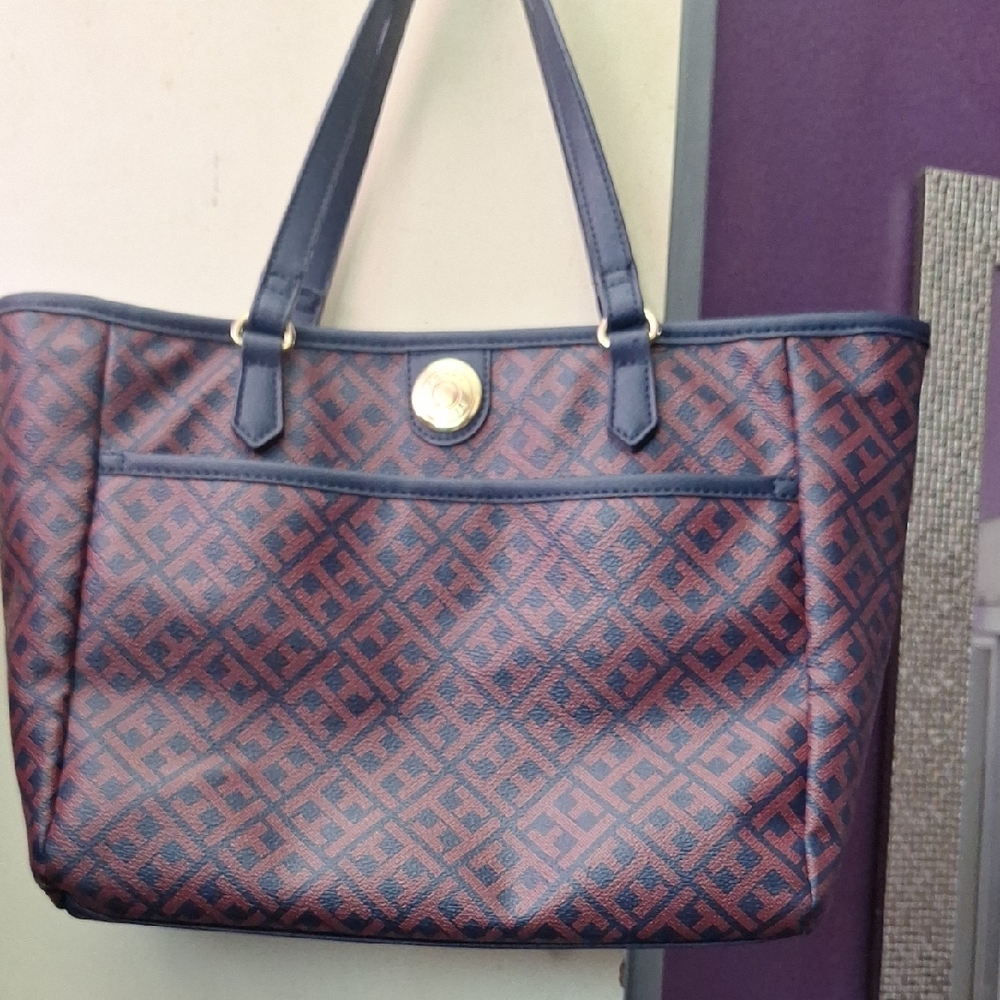 Elegant Navy and Red Patterned Tote Bag